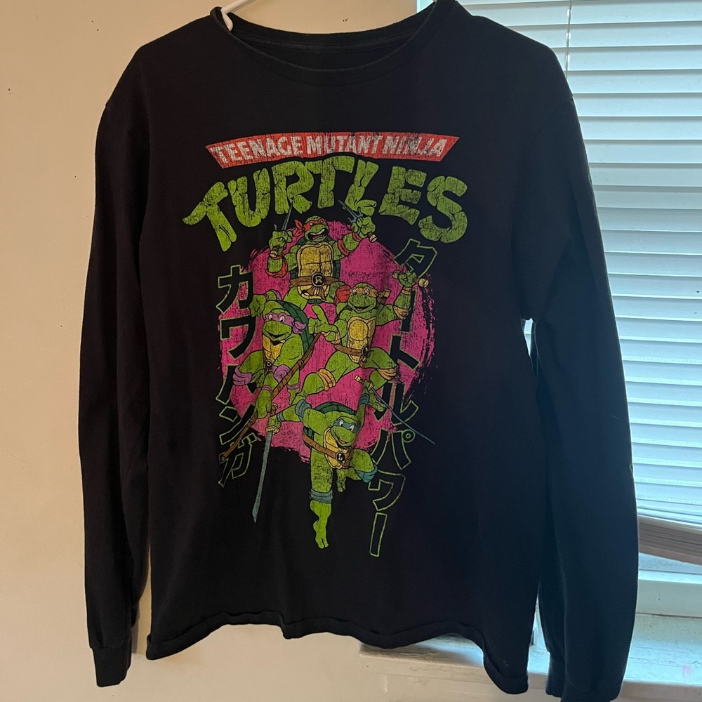 - fashion nova long sleeve graphic tee (teenage mutant ninja turtle)